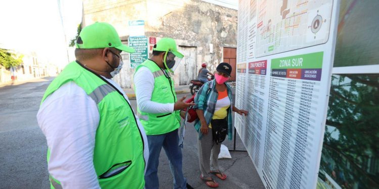 “Sin mayores contratiempos y con orden, comienzan a funcionar las nuevas zonas de ascenso y descenso del transporte público” en el centro de Mérida, dice la autoridad estatal