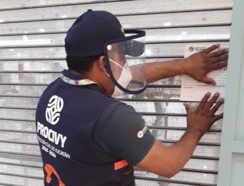 Por aglomeraciones, Procivy cierra local en Gran Plaza: La dependencia colocó sellos de suspensión de actividades en una tienda de ropa