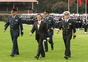 El ex Secretario de la Defensa Nacional, general, Salvador Cienfuegos Zepeda, ha sido detenido en el Aeropuerto de Los Ángeles