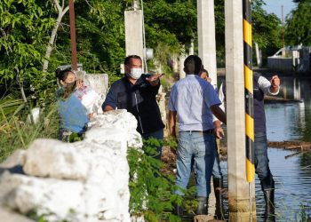 Ayuntamiento de Mérida “entrega de paquetes alimentarios, raciones de comida, construcción de pozos profundos, desalojo de agua, fumigación y abatización, entre otras medidas”, dice