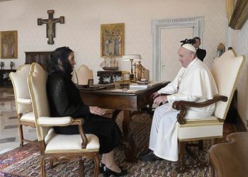 Beatríz Gutiérrez Muller, esposa del presidente Andrés Manuel López Obrador, se entrevistó con el Papa Francisco en el Vaticano
