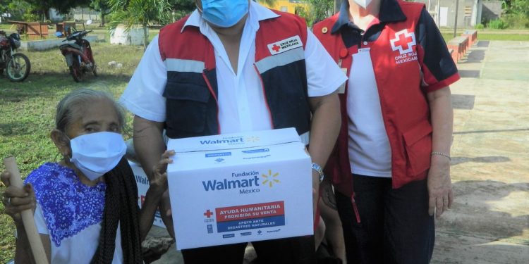 En Tizimín 390 familias recibieron apoyo humanitario de Cruz Roja Mexicana en las comisarías de Luis Rosado Vega y Kabichén