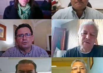 El alcalde de Mérida, Renán Barrera Concha, participó en el Conversatorio “Buenas prácticas en gobiernos municipales frente al COVID-19”