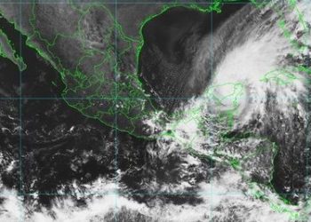 La tormenta tropical Gamma tocó tierra en inmediaciones de Tulum, Quintana Roo / Con vientos máximos sostenidos de 110 km/h, rachas de 140 km/h