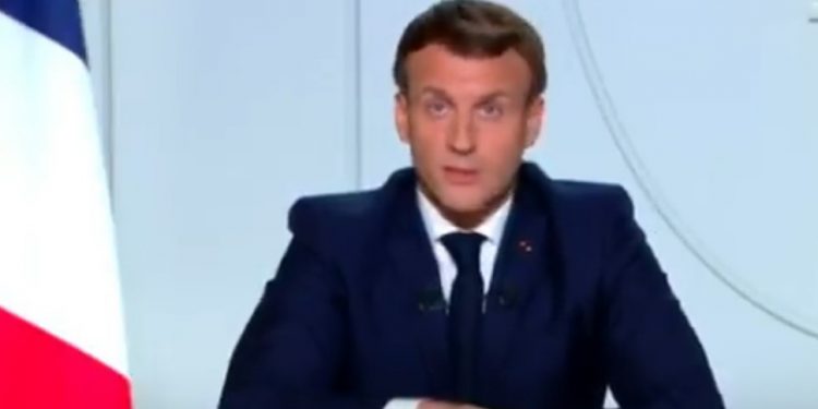Francia decreta nuevo confinamiento a partir del viernes para frenar la expansión de la pandemia de COVID-19, anunció el presidente Emmanuel Macron
