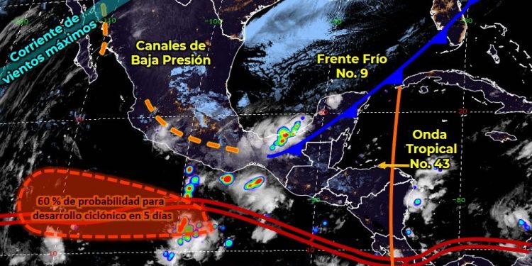 Frente frío No. 9 interaccionará gradualmente con la onda tropical No. 43 frente a las costas de Quintana Roo generando lluvias muy fuertes en Yucatán