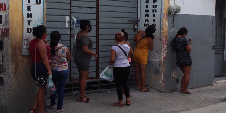 “Reglamento de Policía y Buen Gobierno de la Ciudad de Mérida que sanciona el trabajo sexual en la vía pública” es contrario a artículos de la Constitución contra discriminación, dice jueza