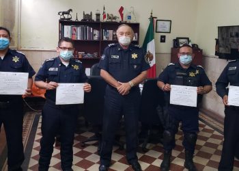 Entregan constancias de evaluadores a Policías Municipales de Mérida / También se incluyeron prácticas y estrategias de docencia