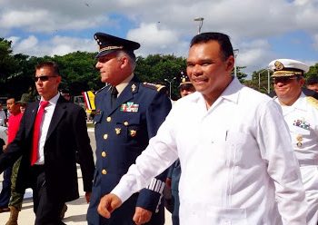 Cienfuegos pasó la primera noche en el Centro Metropolitano de Detención en Los Ángeles: es una situación inédita y muestras de la descomposición, dijo el presidente