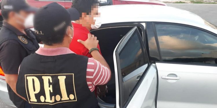 Presunto secuestrador fue detenido en Mérida por elementos de la Secretaría de Seguridad Pública y entregado a elementos de Veracruz, según información de dicha institución