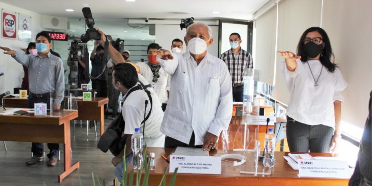 Instala INE Consejo Local para proceso electoral federal 2020-2021 / Tomaron protesta a consejeras y consejeros electorales en el Estado