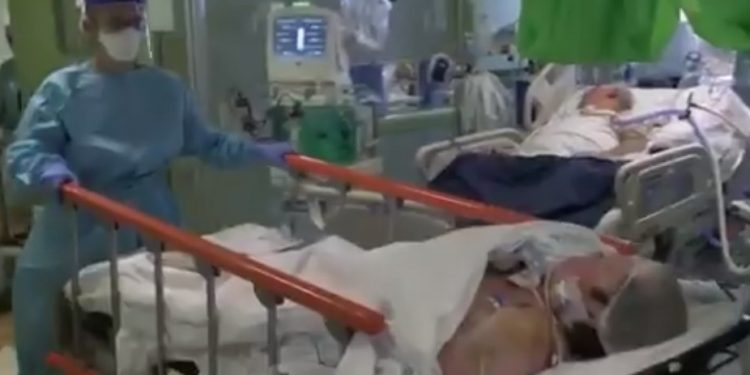 La farmacéutica estadounidense Moderna anunció que su vacuna experimental tenía una efectividad del 94,5% en la prevención de COVID-19