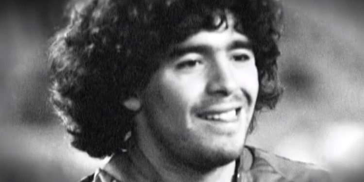 Argentina declara tres días de luto nacional tras la muerte de Diego Armando Maradona de un paro cardiorespiratorio en su casa de Buenos Aires