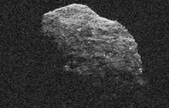 El asteroide Apophis podría golpear la Tierra en 2068 / Se estima que el asteroide tiene más de 1,000 pies (300 metros) de tamaño