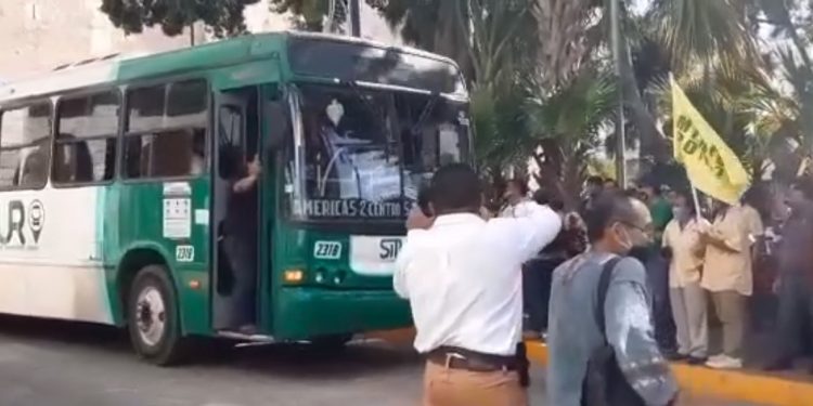 “Si a Minis 2000 no le resulta redituable la concesión, que la deje: Aref Karam” / El gobierno del Estado dice que “no vacilará en aplicar la Ley en la búsqueda de proteger la salud de los usuarios del transporte público”