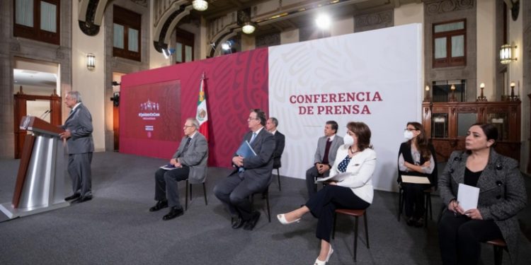 Profeco inmobilizó ocho bombas de gasolinas en Mérida / En Kanasín, la gasolinera de Juan Antonio Castro Romero ubicada en la carretera a Valladolid se negó a ser inspeccionada