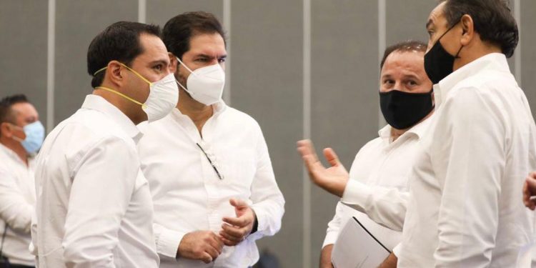 Presenta el gobernador Mauricio Vila  ante integrantes de la Canacintra y CMIC “resultados de la evolución de la pandemia del coronavirus en Yucatán”