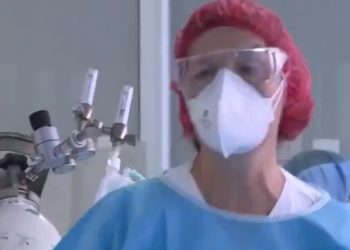 En las últimas 24 horas Italia reporta 25.271 casos nuevos de coronavirus y 356 muertes / Médicos italianos le piden al gobierno el cierre total de ante la grave situación y colapso de los sistemas sanitarios