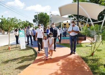 Alcalde realizó la entrega de los trabajos de rehabilitación del parque Francisco de Montejo IV etapa, realizados bajo el esquema de Diseño Participativo