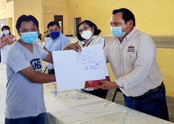 En el municipio de Umán con la entrega de 84 documentos agrarios dio inicio de manera formal en todo el Estado la Campaña Nacional de Entrega de Documentos del Registro Agrario Nacional (RAN)