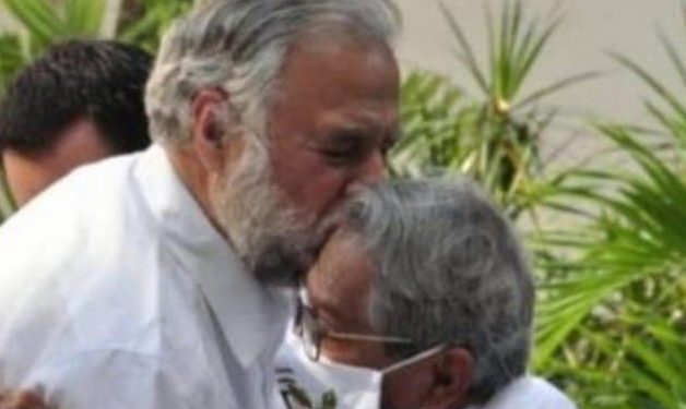 El cantautor yucateco, Armando Manzanero, “se recupera satisfactoriamente” tras ser hospitalizado hace una semana e intubado tras contagiarse de COVID-19