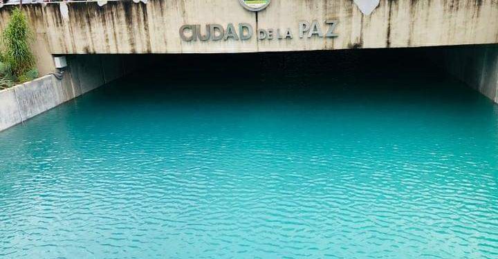 Convoca el alcalde Renán Barrera Concha a colegios y especialistas a presentar propuestas para “dar solución definitiva al problema del paso a desnivel” inundado