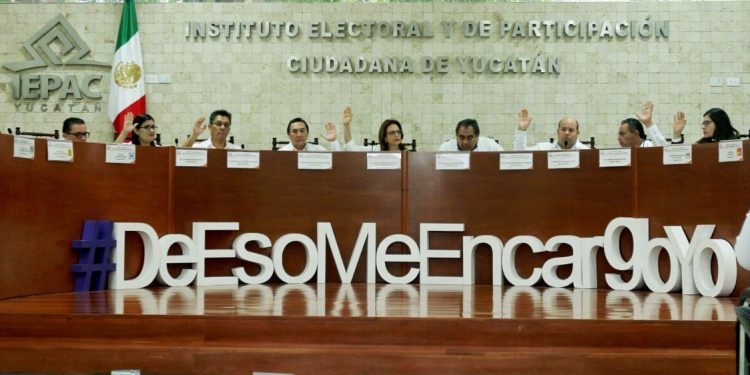 Presentan denuncia contra Hidalgo Armando Victoria Maldonado y Bernardo José Cano González, funcionarios del IEPAC, por operación fallida del PREP / También se les acusa de “cohecho, tráfico de influencias y abuso de poder” entre otros /