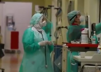 Autoridades imponen en Alemania confinamiento más duro ante el crecimiento de muertes y contagios por coronavirus