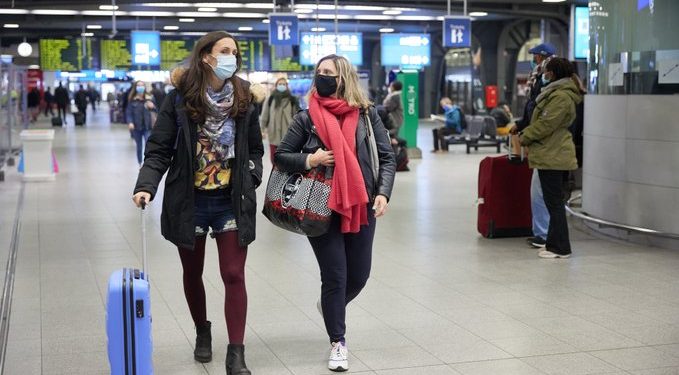 Comisión Europea pide a gobiernos de la Unión Europea suspender la decisión de prohibir vuelos y tránsito de trenes con Inglaterra: podría dejar varados a millones