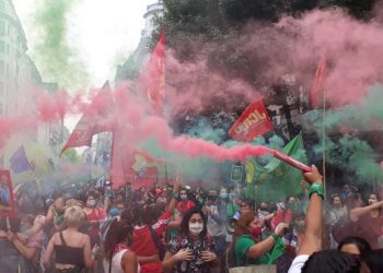 Diputados argentinos aprobaron la legalización del aborto en la Cámara de Diputados de Argentina / Falta el Senado
