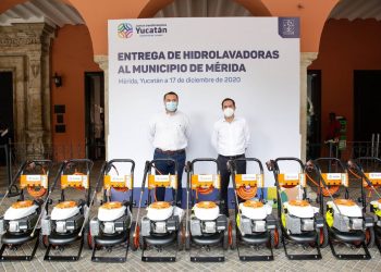 Mérida estrena 12 hidrolavadoras industriales de alta presión para realizar labores de limpieza profunda y desinfección en calles, avenidas y áreas públicas