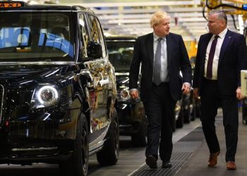 El primer ministro británico, Boris Johnson, anunció un confinamiento de 5 semanas debido al auge del coronavirus en Gran Bretaña