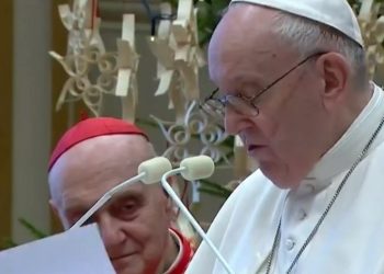 El Papa pidió a líderes políticos, a empresas: “Vacunas para todos, especialmente para los más vulnerables y necesitados de todas las regiones del planeta”