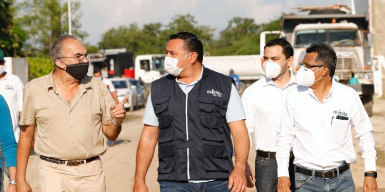 El alcalde Renán Barrera Concha se reunió nuevamente con vecinos de Las Américas / Reconoce “disposición y colaboración de Sadasi”, dice