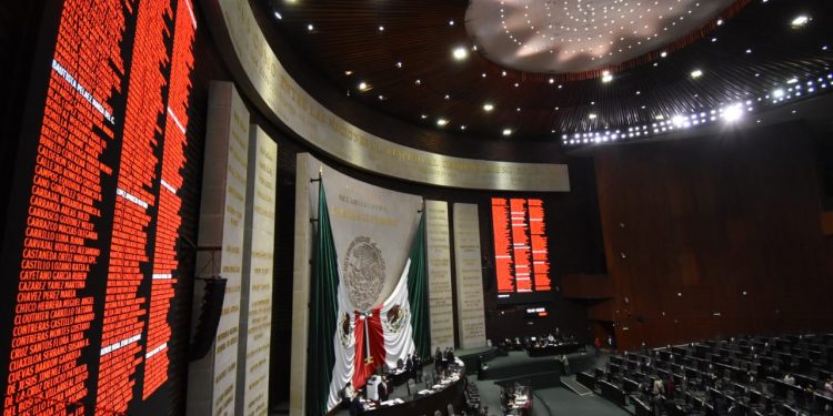 Congreso de San Lázaro aprobó prohibir “castigo corporal y humillante como forma de corrección o disciplina” por parte de la madre, padre o cualquier persona en la familia