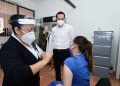Gobernador Vila Dosal sigue visitando las unidades médicas contempladas en la primera fase de la estrategia de vacunación en Yucatán