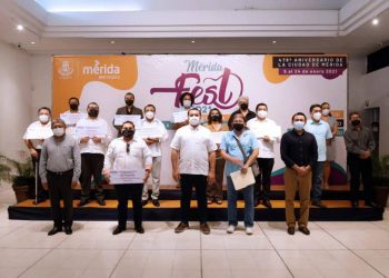 Con un formato diferente al acostumbrado para evitar concentraciones masivas en medio de la pandemia, el Mérida Fest 2021 “La trova va, una fiesta responsable” concluyó con una elevada participación del público