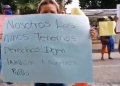 Tras protesta de tianguistas que exigen poder ganarse la vida, funcionario del ayuntamiento de Mérida los recibió
