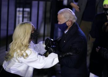 Lady Gaga está lista para cantar el himno nacional para la investidura de Joe Biden y Kamala Harris el 20 de enero / También participaría Jennifer Lopez