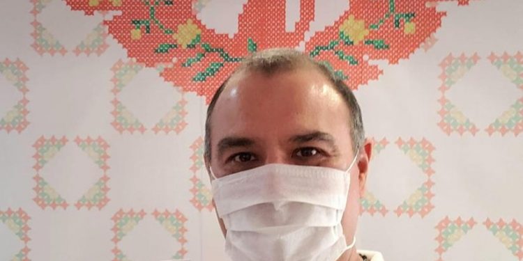 Víctor Cervera Hernández registra su precandidatura a la presidencia municipal de Mérida por Movimiento Ciudadano