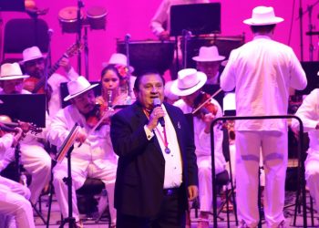 Tras el fallecimiento del trovador Tony Espinosa, la Secretaría de la Cultura y las Artes (Sedeculta) invita al público a recordarlo en su última actuación en el marco de la Gala Yucateca