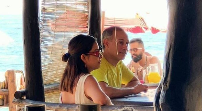 Se fue a Zipolite, Oaxaca, el subsecretario de Salud, Hugo López Gatell, lo que desató una tormenta en redes sociales alimentada por los opositores al gobierno federal