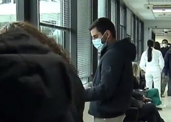 Sorpresivamente la farmacéutica Pfizer decidió recortar la cantidad de vacunas que distribuiría en Italia en 29 por ciento: reclamo de las autoridades italianas