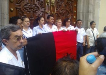 Planea sindicato de Universidad Autónoma de Yucatán posible estallamiento de huelga para febrero por falta de aumento salarial / Exigen cambio de dirigencia sindical