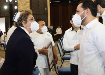 En el marco del Día Nacional de la Enfermera y Enfermero, gobernador Vila agradeció en nombre de todos los yucatecos la labor que estos profesionales de salud realizan