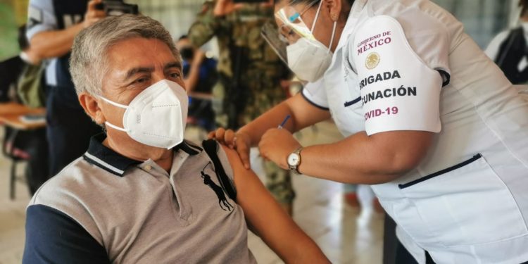 Se lograron aplicar un total de 12 mil 180 vacunas a docentes de educación básica, de los diferentes municipios de Campeche dice la Secretaría de Marina-Armada de México