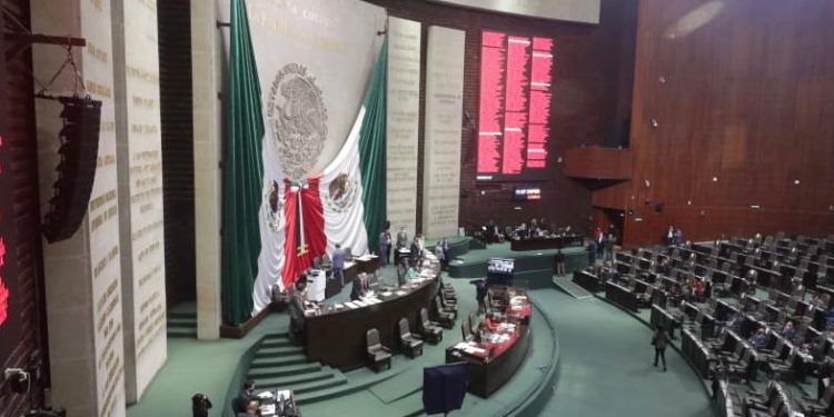 La Cámara de Diputados aprobó, en lo general y en lo particular, el dictamen por el que se reforman y adicionan diversas disposiciones de la Ley de la Industria Eléctrica