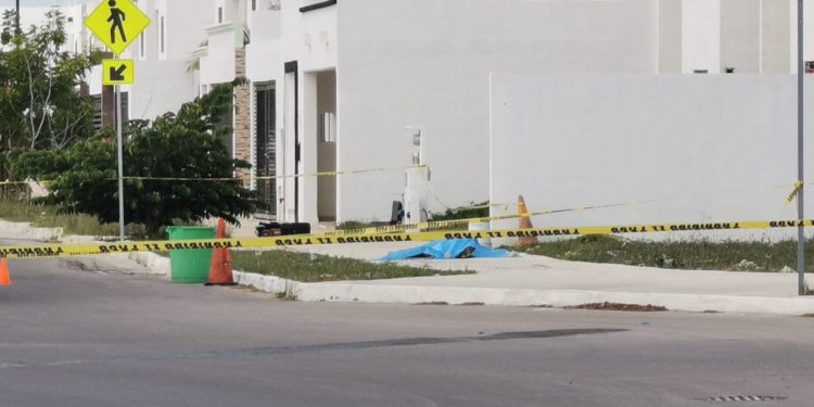 Jesús Damasco Contreras, alias “El Chuy” de 43 años de edad, asesinado hoy en Mérida, llegó hace aproximadamente mes y medio huyendo de sus “adversarios” en Cancún, según versiones