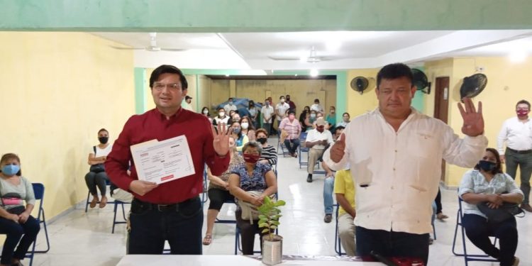 Ernesto Mena Acevedo se presenta como la carta fuerte de Morena para el tercer distrito local /  Se compromete “a ser la voz de la izquierda en el congreso”