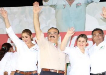 Morena, la esperanza de Rolando Zapata / Mario Mex y el mausoleo de la 69